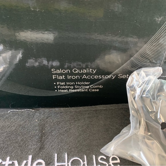 Style House Flat Iron Accessory Kit NEW - Picture 2 of 8